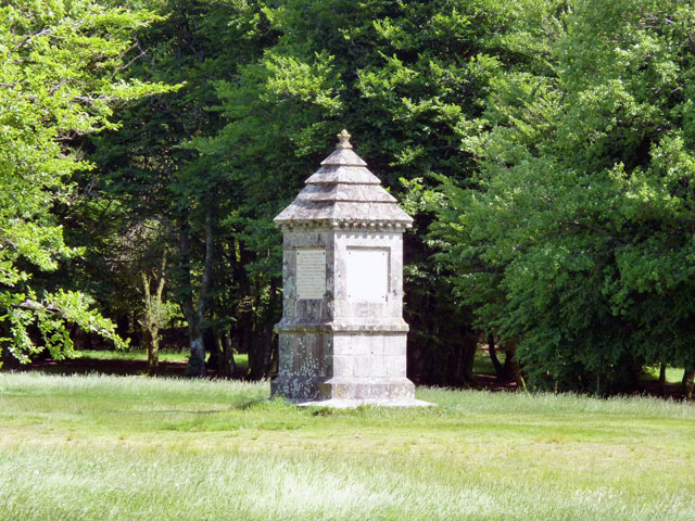 Le monument commémoratif - Crédit Photo : Jean Dechaume