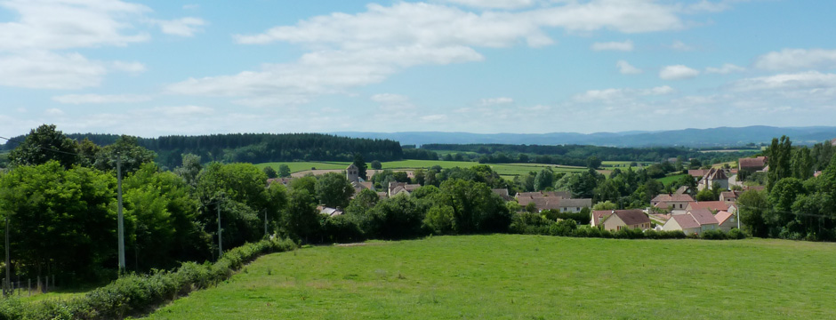 Situé en Bourgogne-Sud, aux portes de l'Autunois-Morvan...